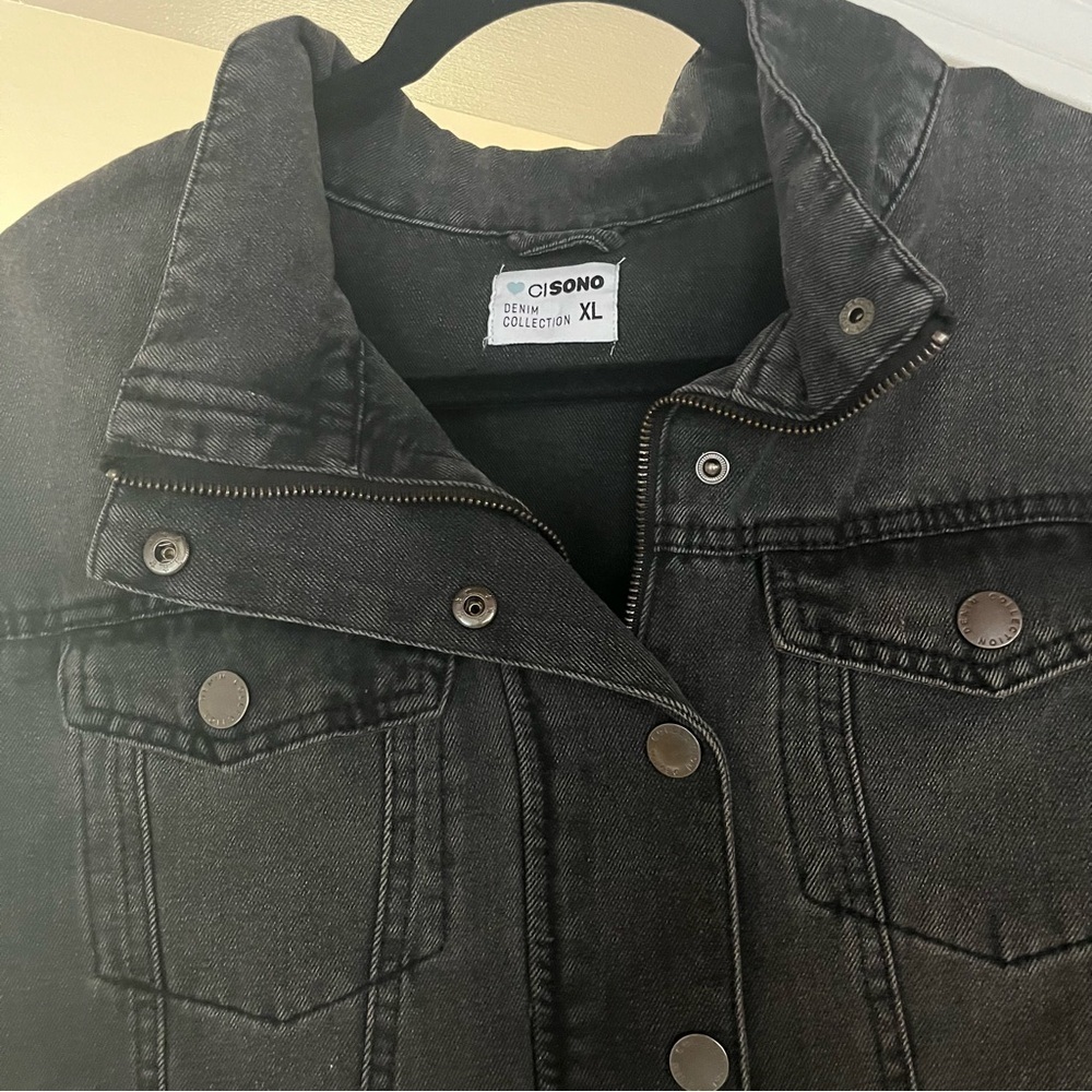 Vintage Inspired Black Denim Jacket, Women’s XL - Picture 2 of 6
